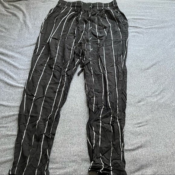 PLT Diya Black Pin Stripe Casual Pants - Picture 5 of 9